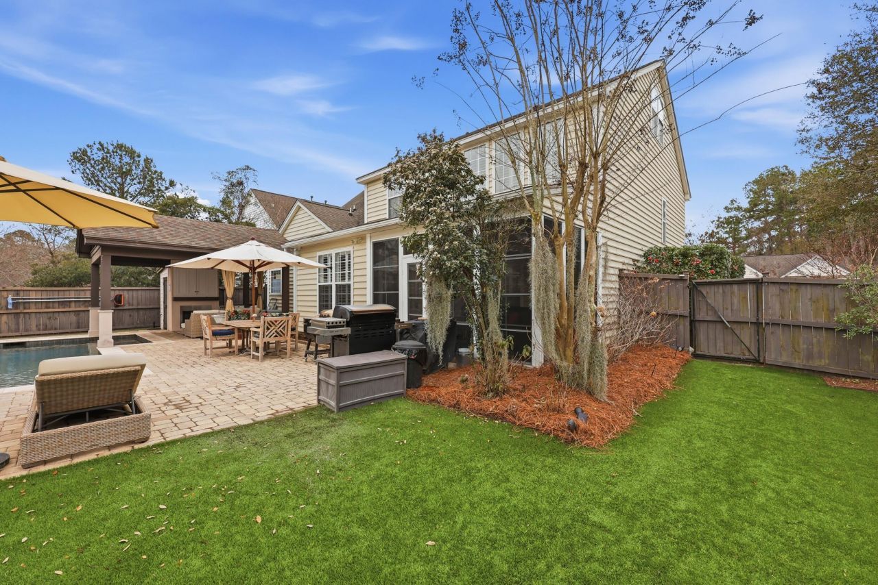 2011 Hammond Drive Photo 41