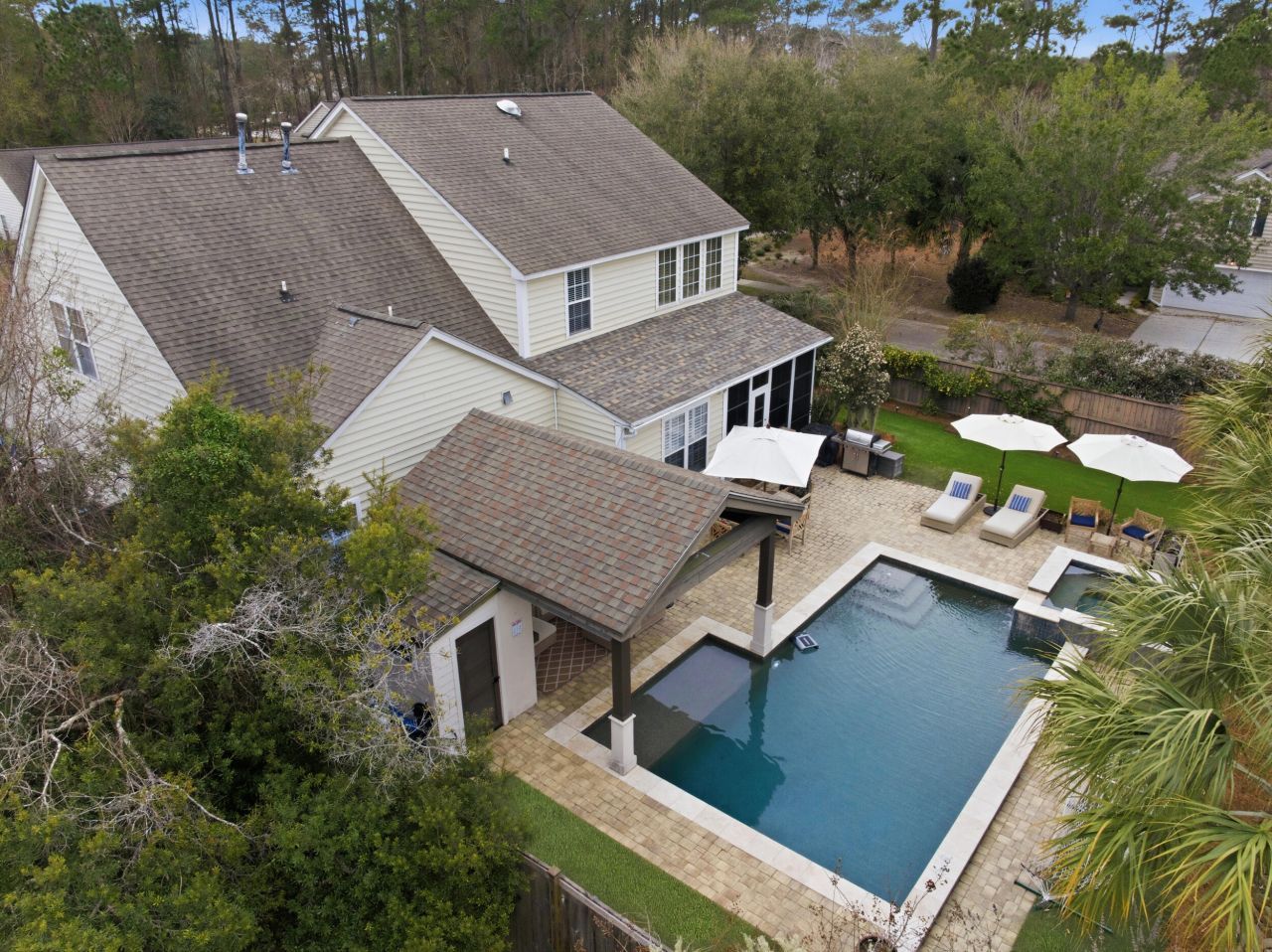 2011 Hammond Drive Photo 43