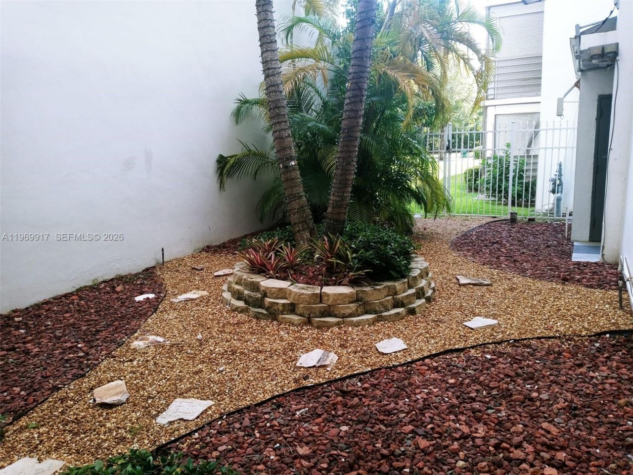 20400 W Country Club Dr , Unit 209, Aventura, FL 33180 Photo