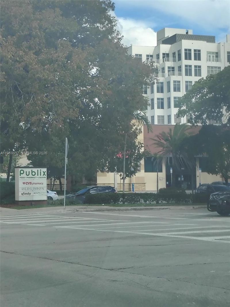 20400 W Country Club Dr , Unit 209, Aventura, FL 33180 Photo