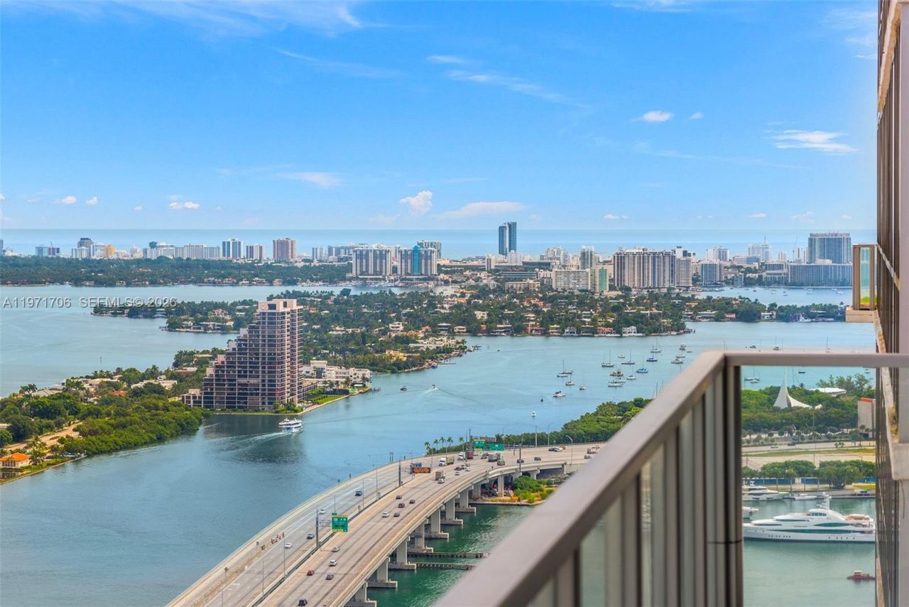 1100 Biscayne Blvd , Unit 4405, Miami, FL 33132 Photo