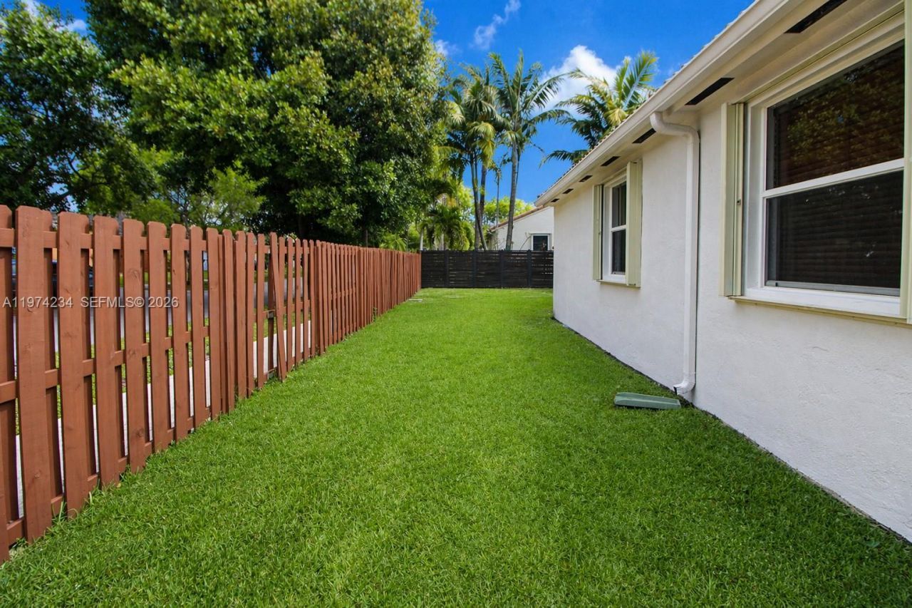 9437 SW 183rd Ter, Palmetto Bay, FL 33157 Photo