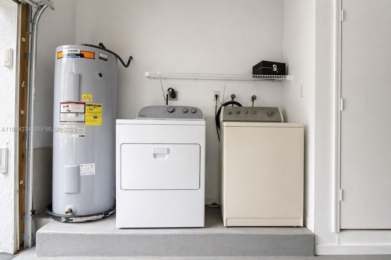 9437 SW 183rd Ter, Palmetto Bay, FL 33157 Photo