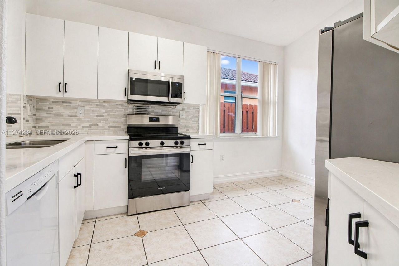 9437 SW 183rd Ter, Palmetto Bay, FL 33157 Photo