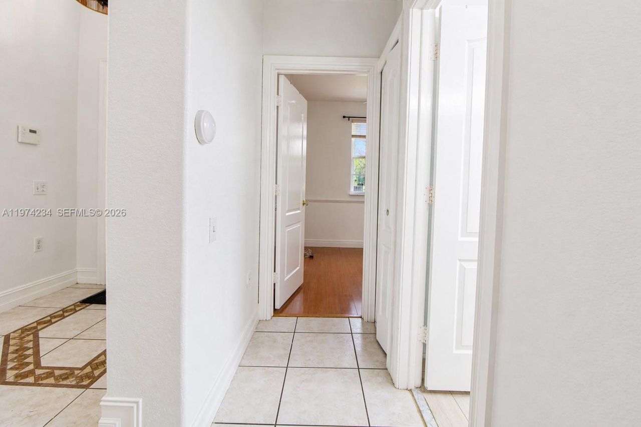 9437 SW 183rd Ter, Palmetto Bay, FL 33157 Photo