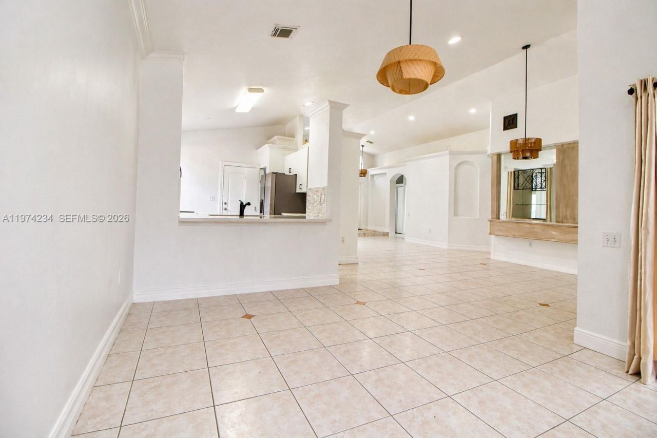 9437 SW 183rd Ter, Palmetto Bay, FL 33157 Photo