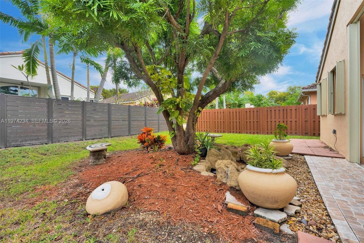 9437 SW 183rd Ter , Palmetto Bay, FL 33157 Photo