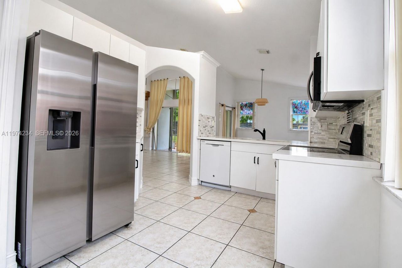 9437 SW 183rd Ter, Palmetto Bay, FL 33157 Photo