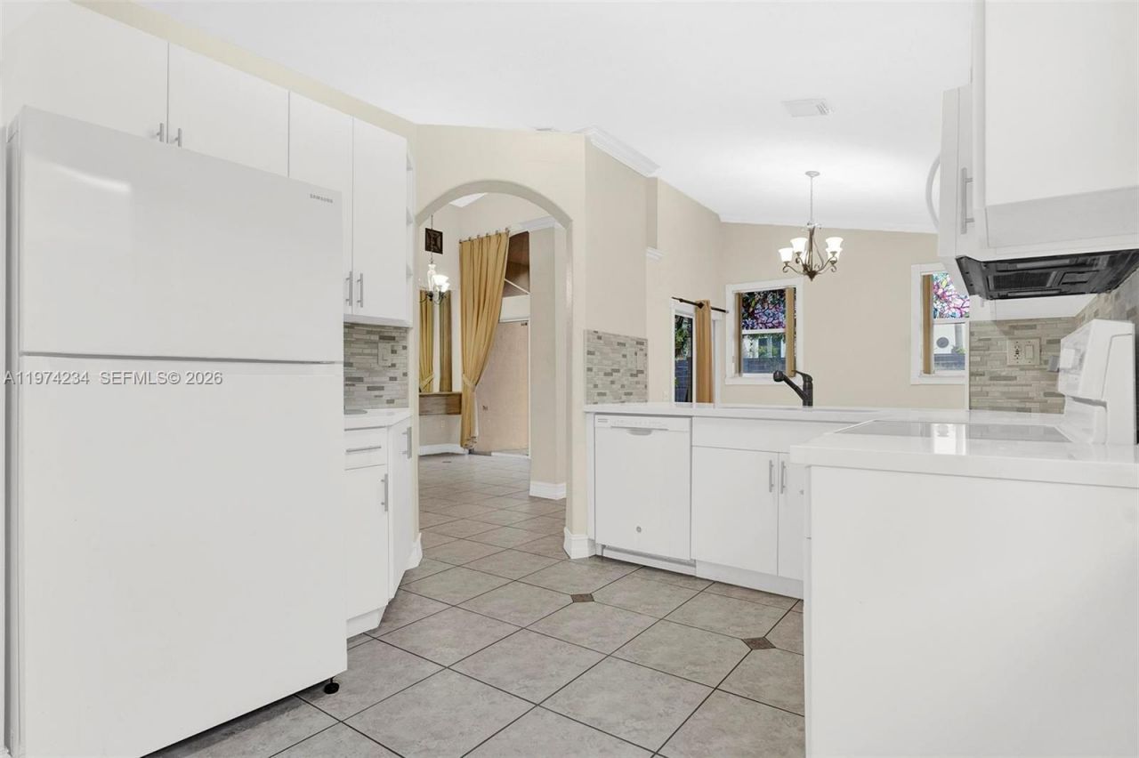 9437 SW 183rd Ter , Palmetto Bay, FL 33157 Photo