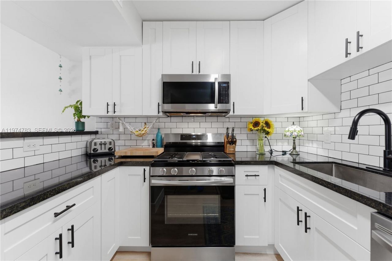 15325 SW 106th Ter, Unit 627, Miami, FL 33196 Photo