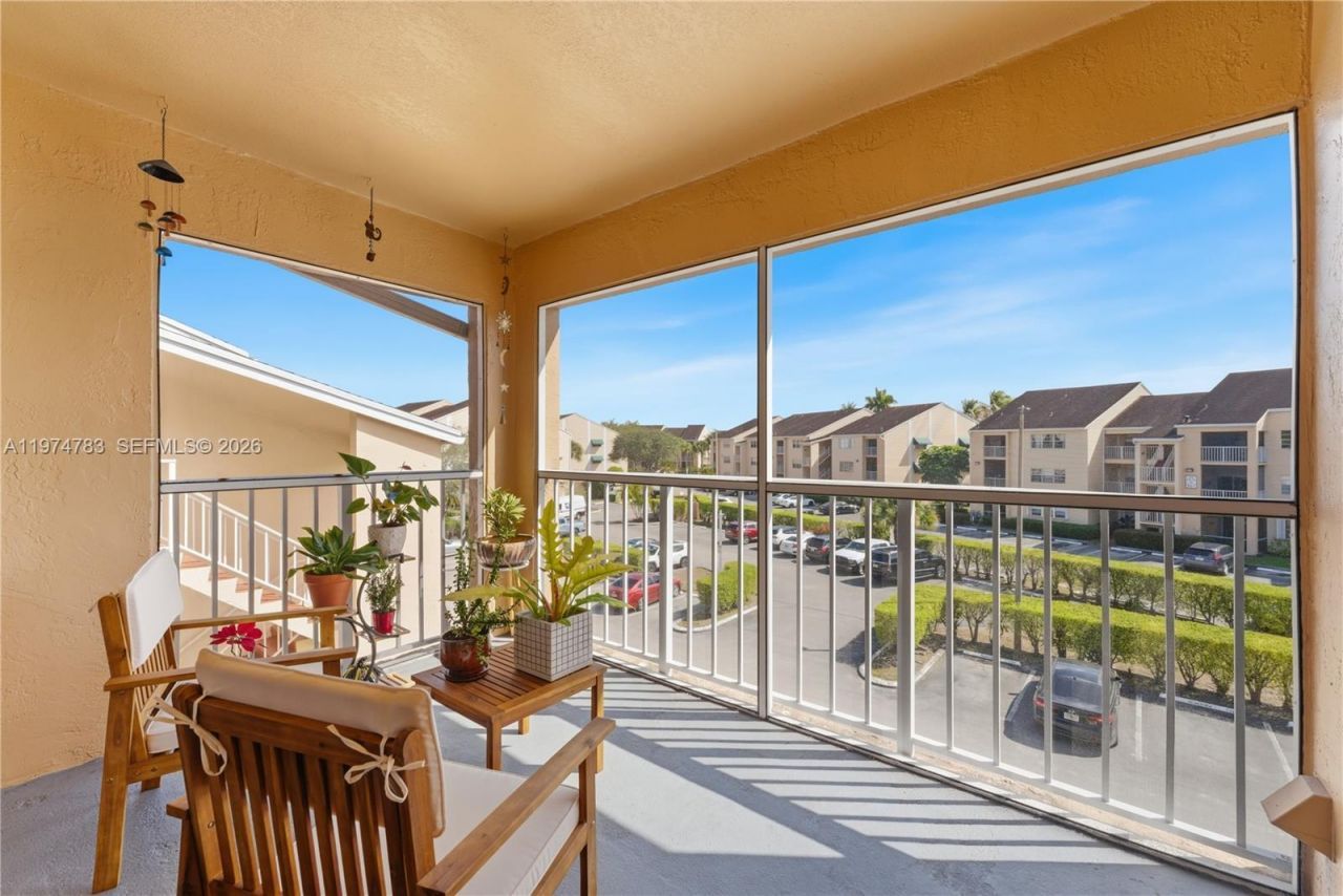 15325 SW 106th Ter, Unit 627, Miami, FL 33196 Photo