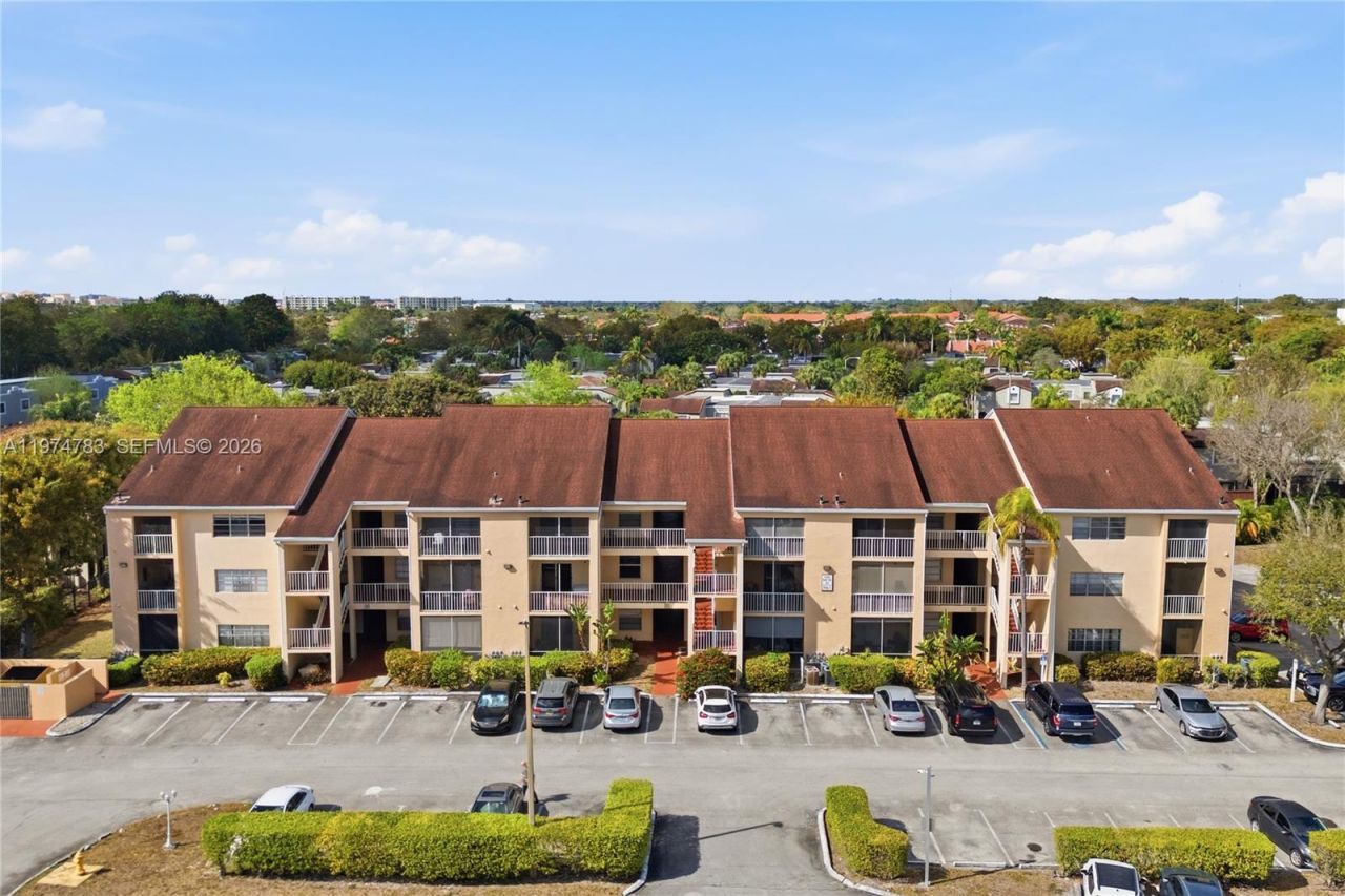 15325 SW 106th Ter, Unit 627, Miami, FL 33196 Photo