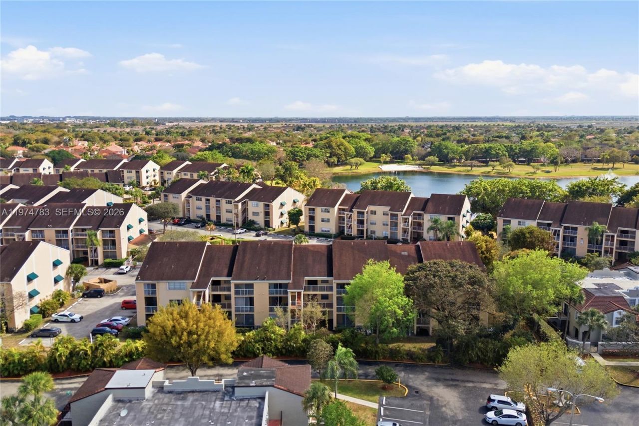 15325 SW 106th Ter, Unit 627, Miami, FL 33196 Photo