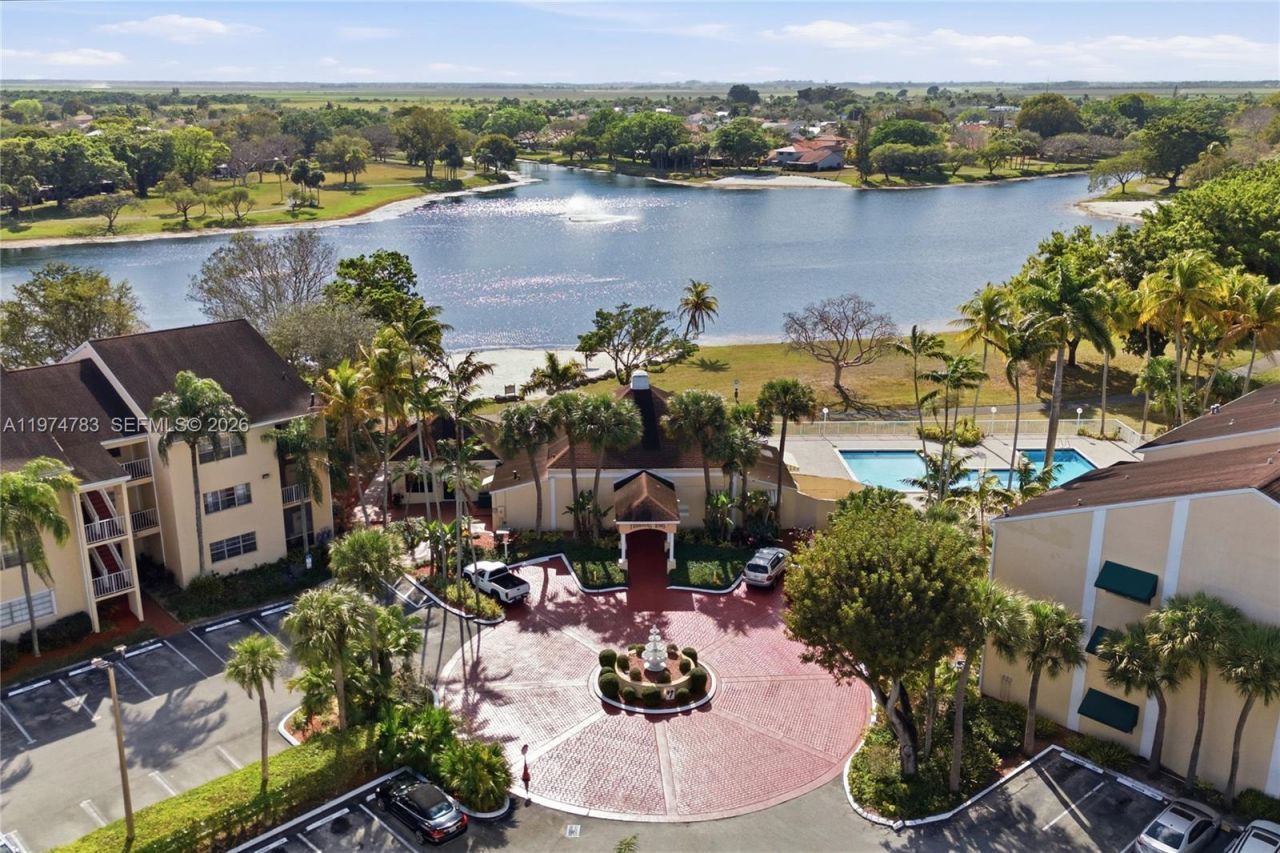 15325 SW 106th Ter, Unit 627, Miami, FL 33196 Photo