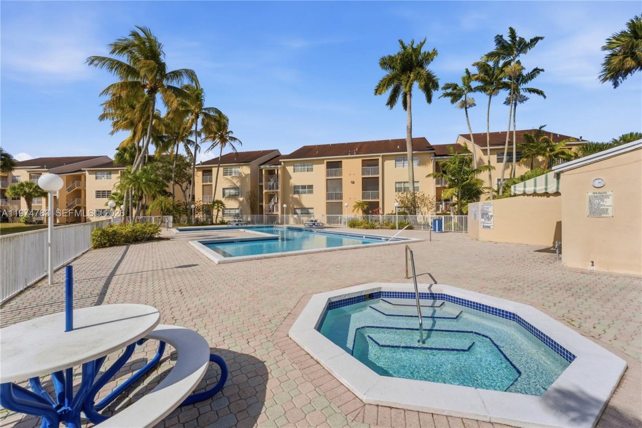 15325 SW 106th Ter, Unit 627, Miami, FL 33196 Photo