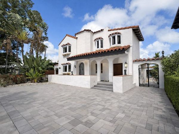 1727 SW 11th Ter, Miami, FL 33135