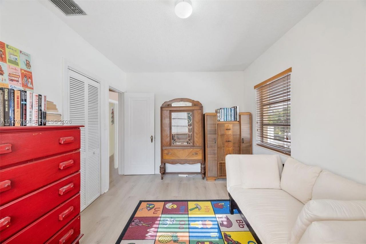 1727 SW 11th Ter, Miami, FL 33135 Photo