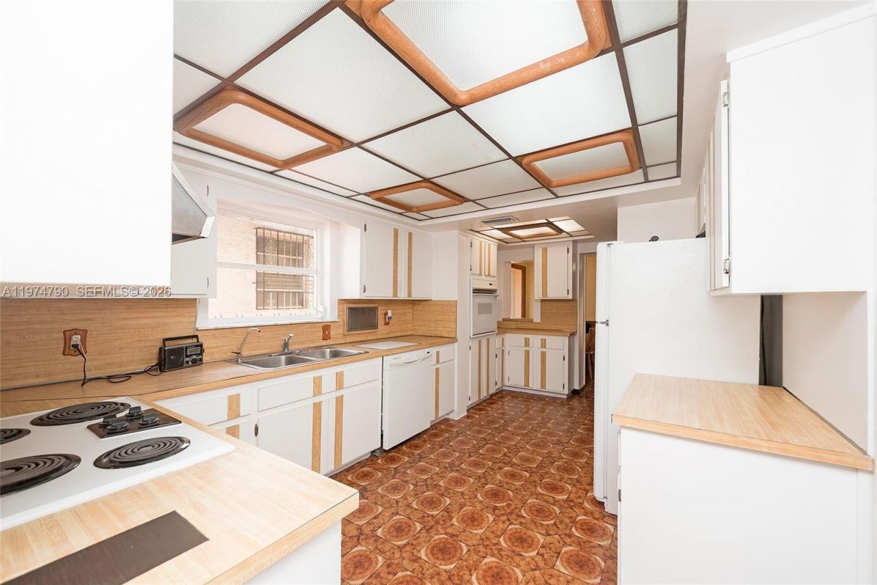 1727 SW 11th Ter, Miami, FL 33135 Photo