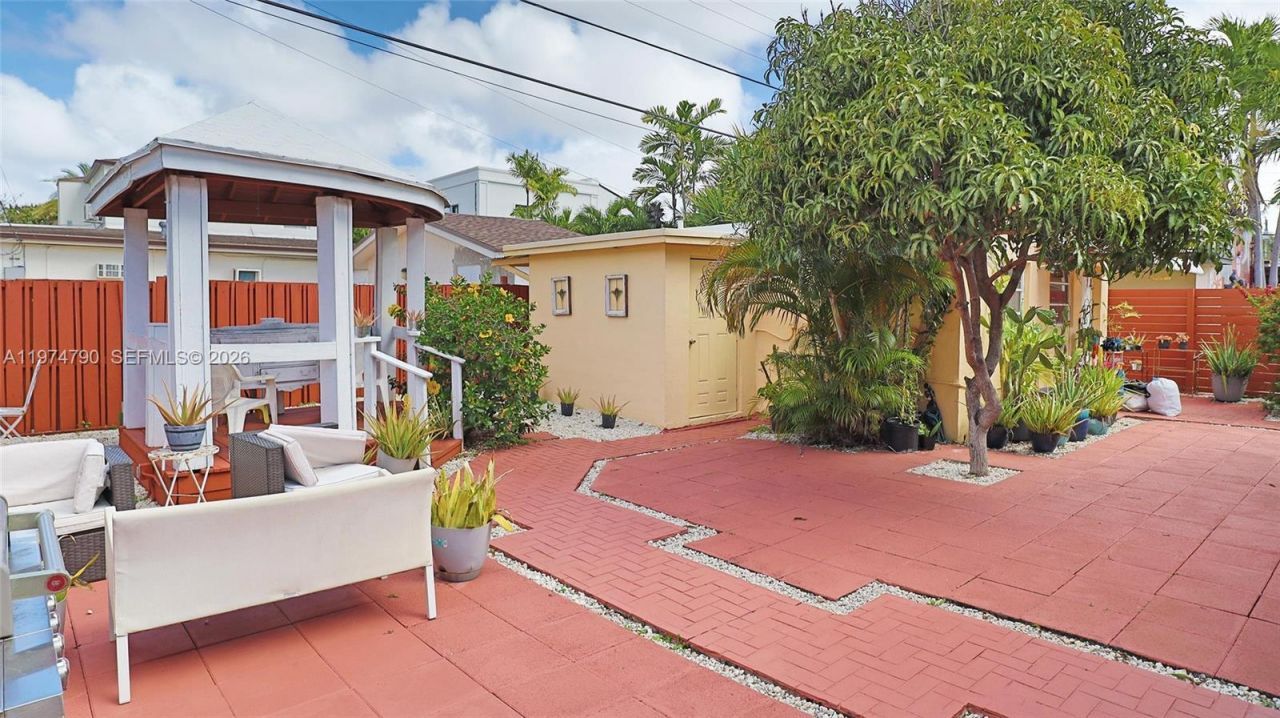 1727 SW 11th Ter, Miami, FL 33135 Photo