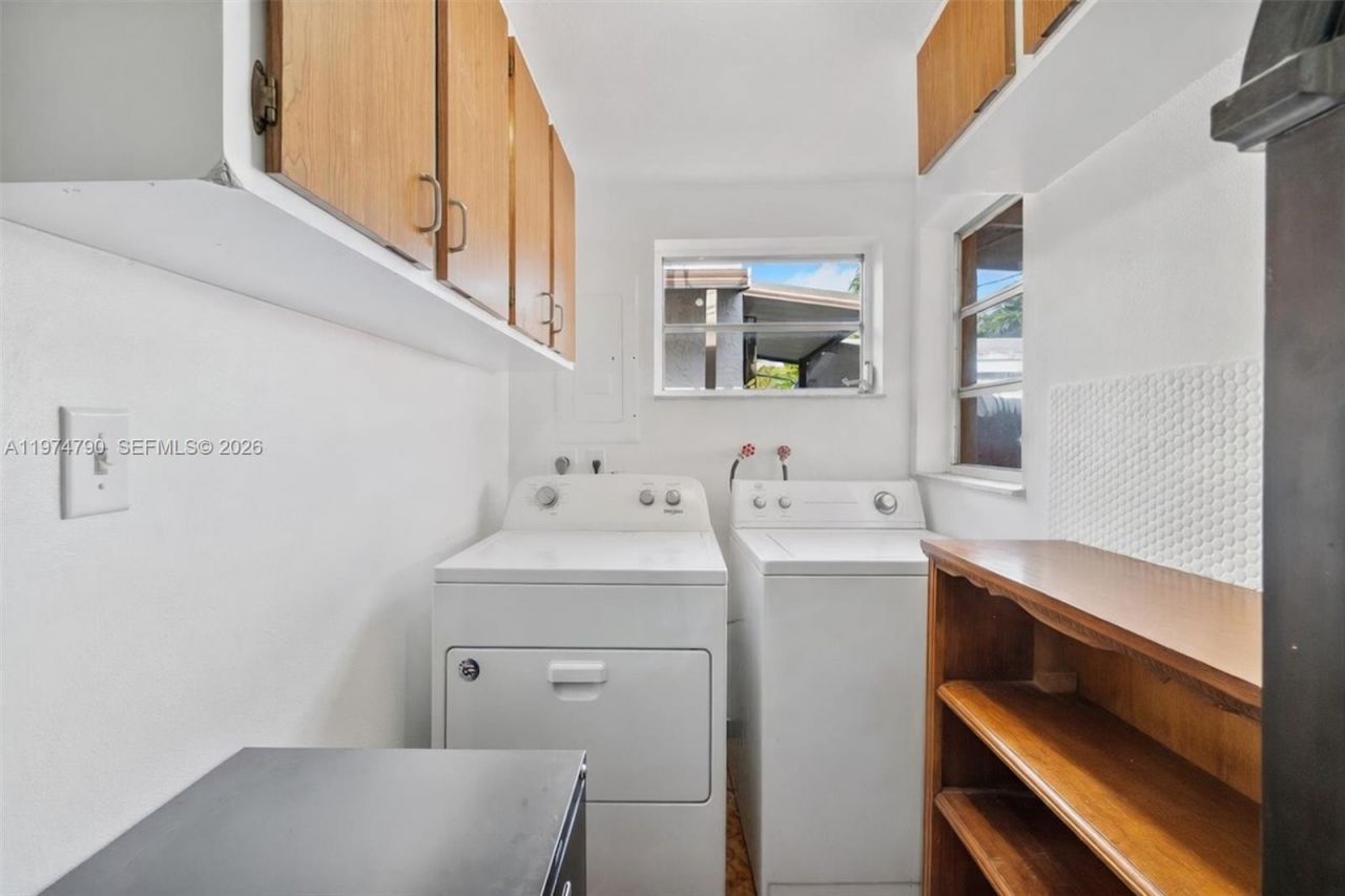 1727 SW 11th Ter, Miami, FL 33135 Photo