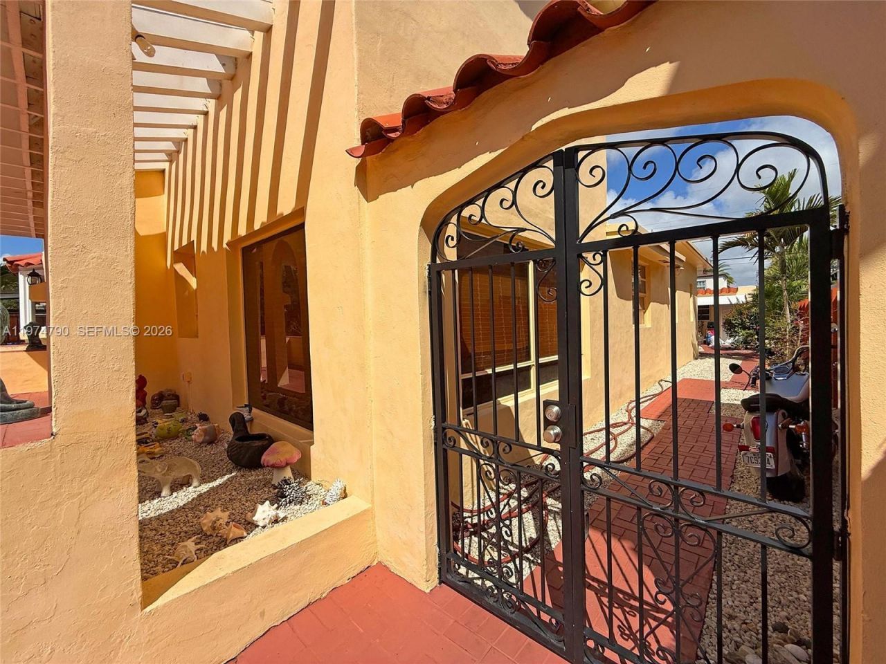 1727 SW 11th Ter, Miami, FL 33135 Photo