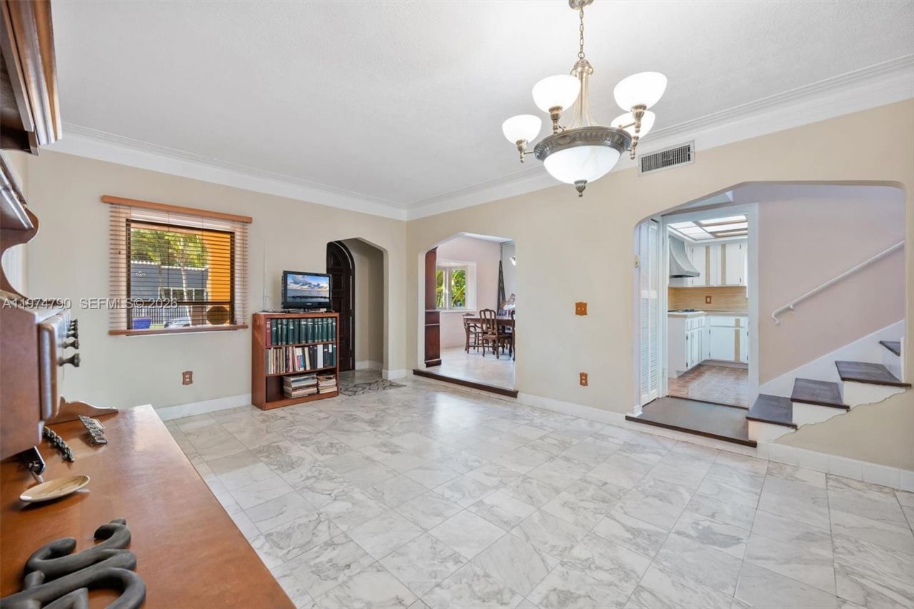 1727 SW 11th Ter, Miami, FL 33135 Photo