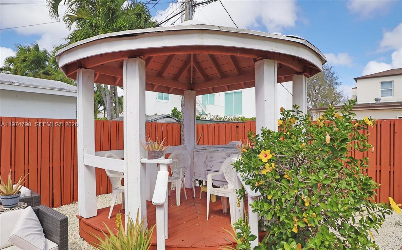 1727 SW 11th Ter, Miami, FL 33135 Photo