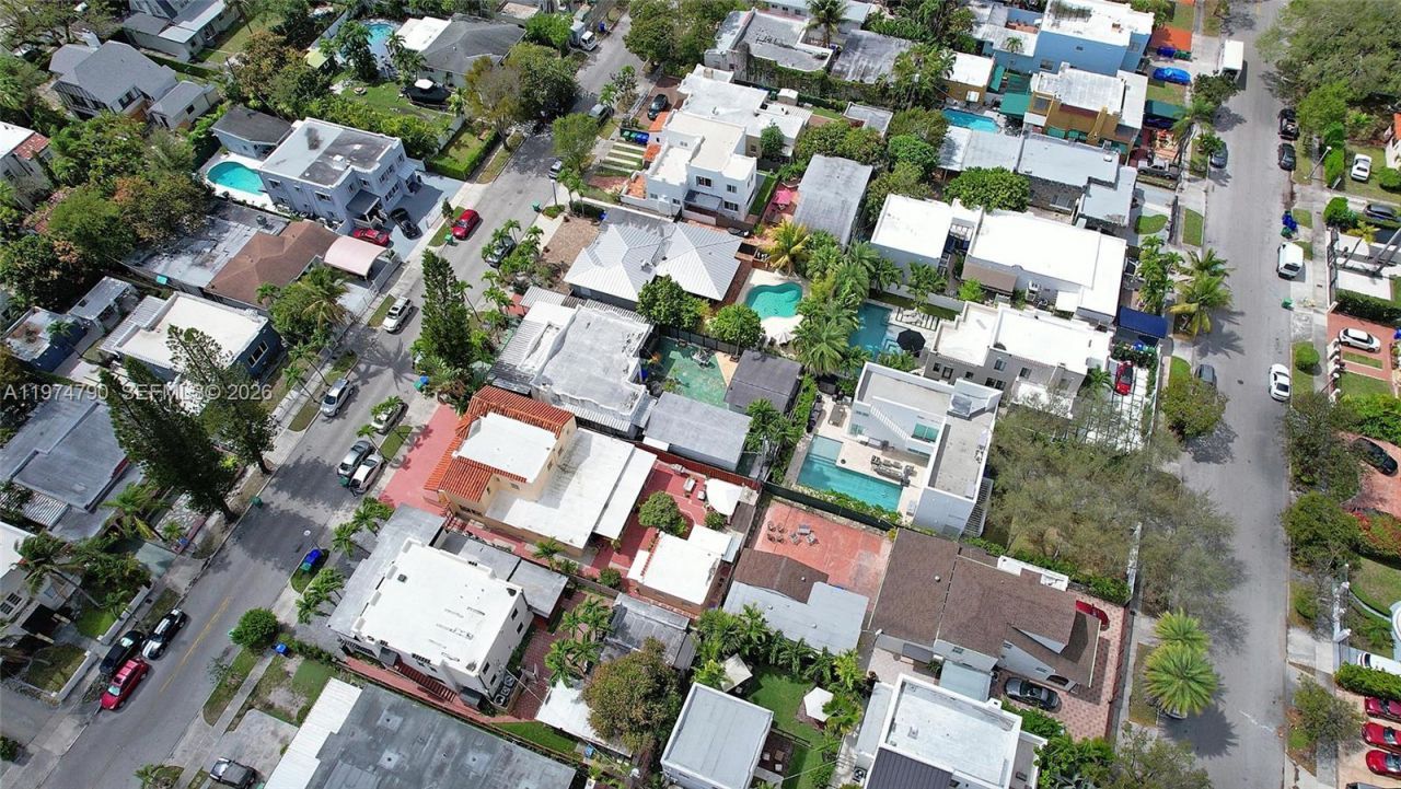 1727 SW 11th Ter, Miami, FL 33135 Photo