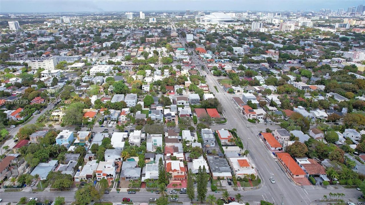 1727 SW 11th Ter, Miami, FL 33135 Photo