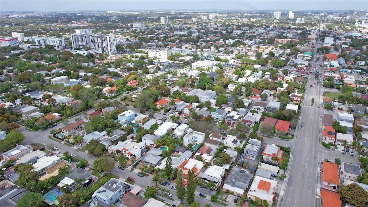 1727 SW 11th Ter, Miami, FL 33135 Photo