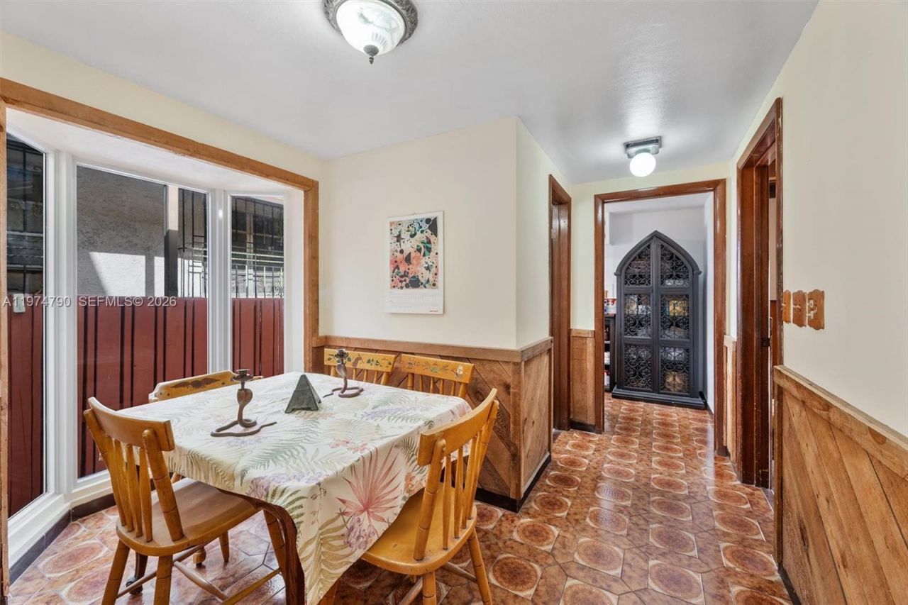 1727 SW 11th Ter, Miami, FL 33135 Photo