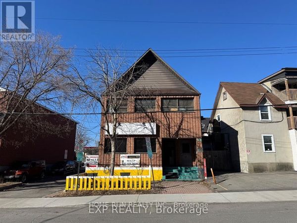 12 LEBRETON Street North, Ottawa, ON K1R7H2