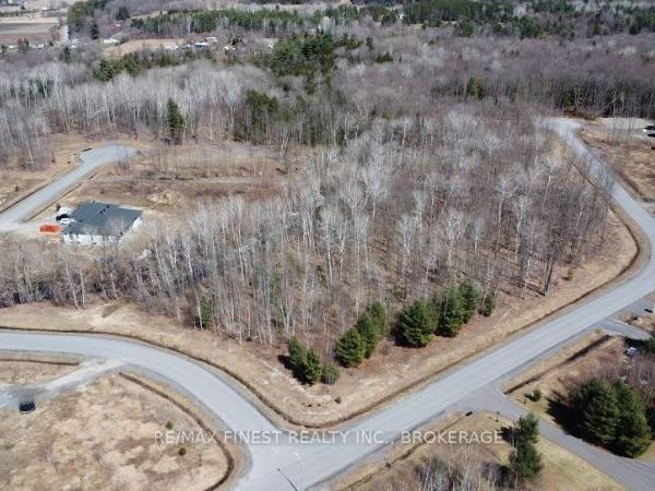 1581 Kinsella Drive, Ottawa, ON K4C0B2