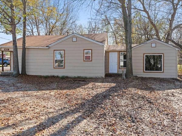 403 Halesboro Street, Bogata, TX 75417