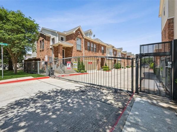 6059 Portrush Drive, Fort Worth, TX 76116