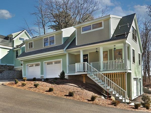 12 Warren Ave, Unit B, Amesbury, MA 01913