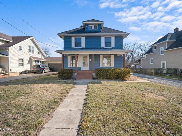 5804 Summit Street, Sylvania, OH 43560