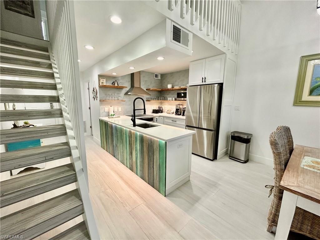 2122 Gulf Beach Villas, Captiva, FL 33924 Photo