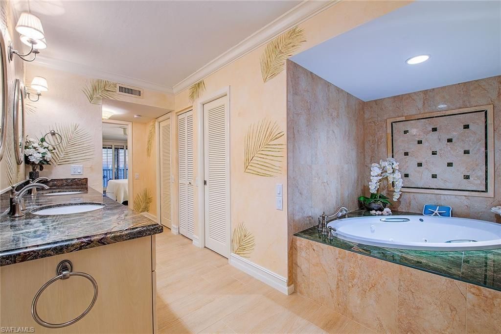 4401 Gulf Shore Blvd N, Unit C905, Naples, FL 34103 Photo