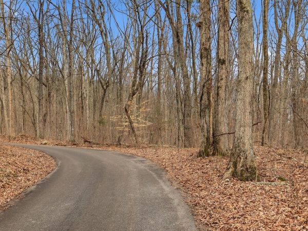 1419 Collier Loop , Dandridge, TN 37725