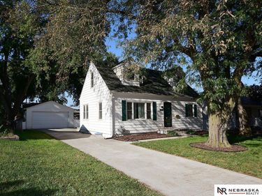 8129 Barbara Street , Omaha, NE 68124