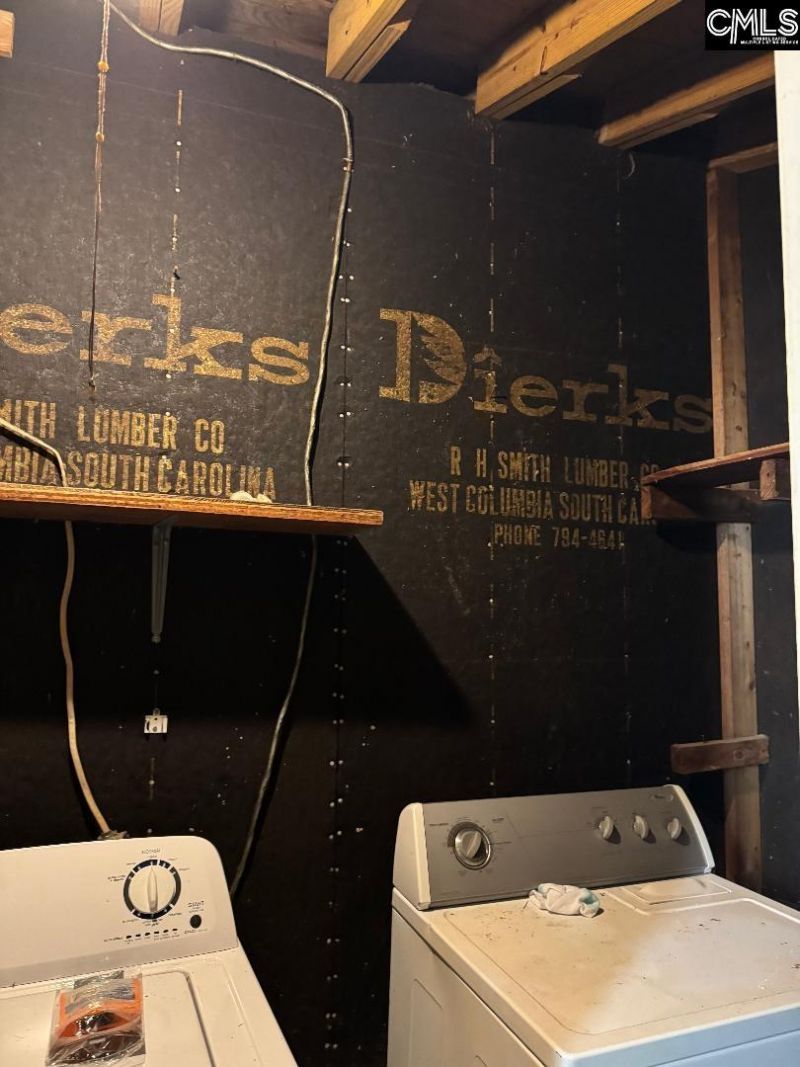 900 Cindy Drive  Photo 14