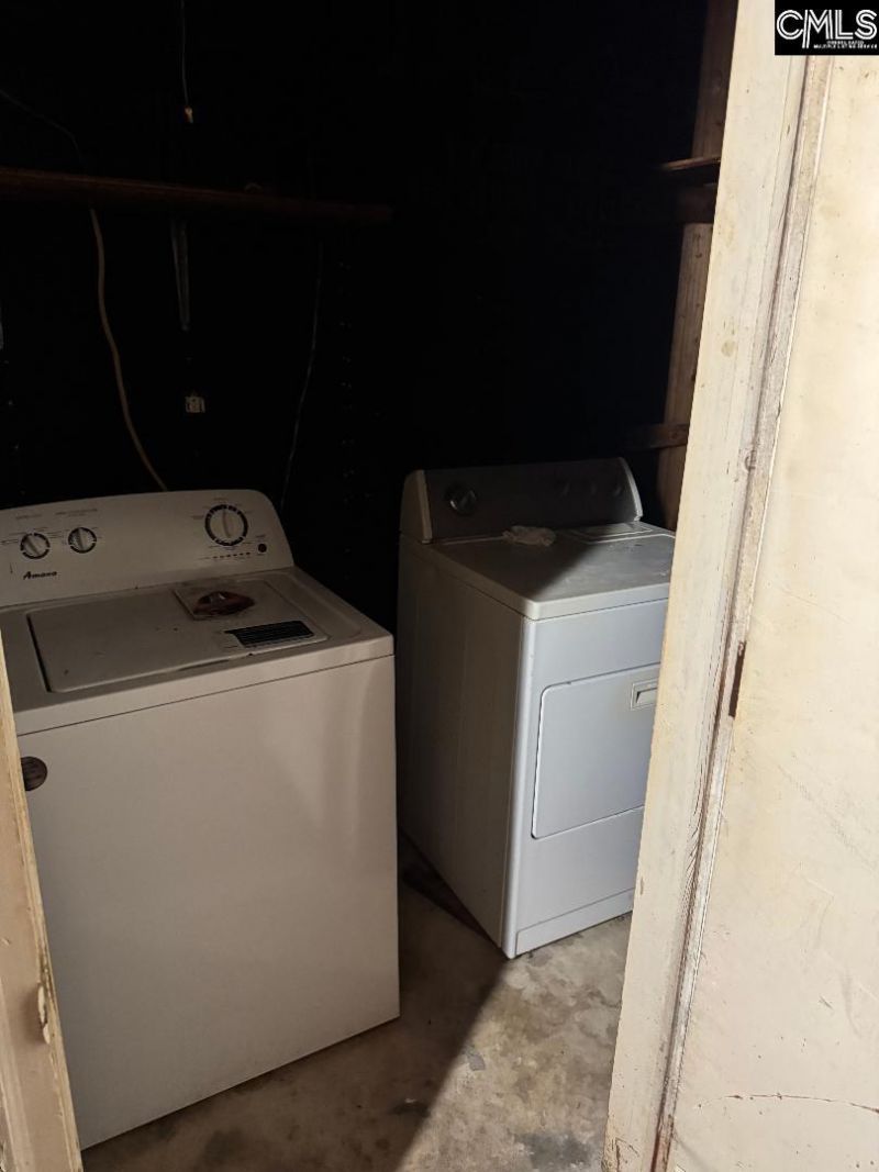 900 Cindy Drive  Photo 15