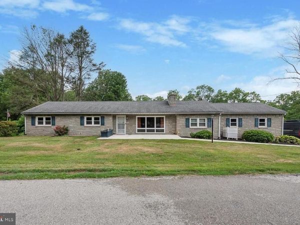 10 OLD SPRING ROAD , COATESVILLE, PA 19320