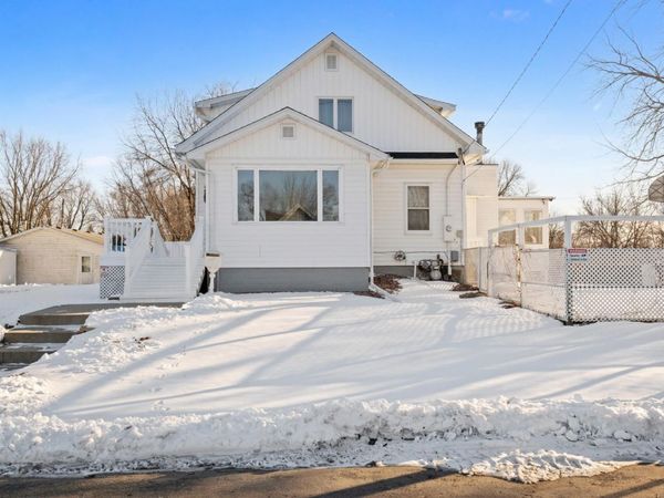 508 Oak Avenue SW, Montgomery, MN 56069