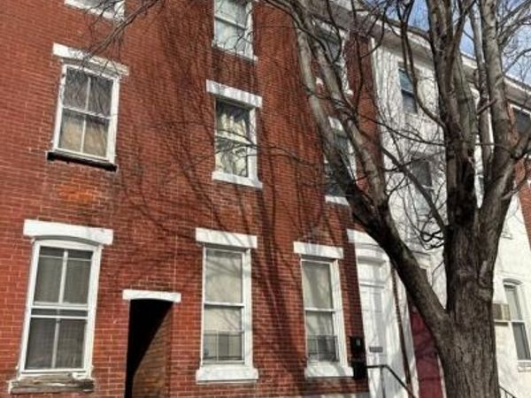 525 KOHN STREET , NORRISTOWN, PA 19401