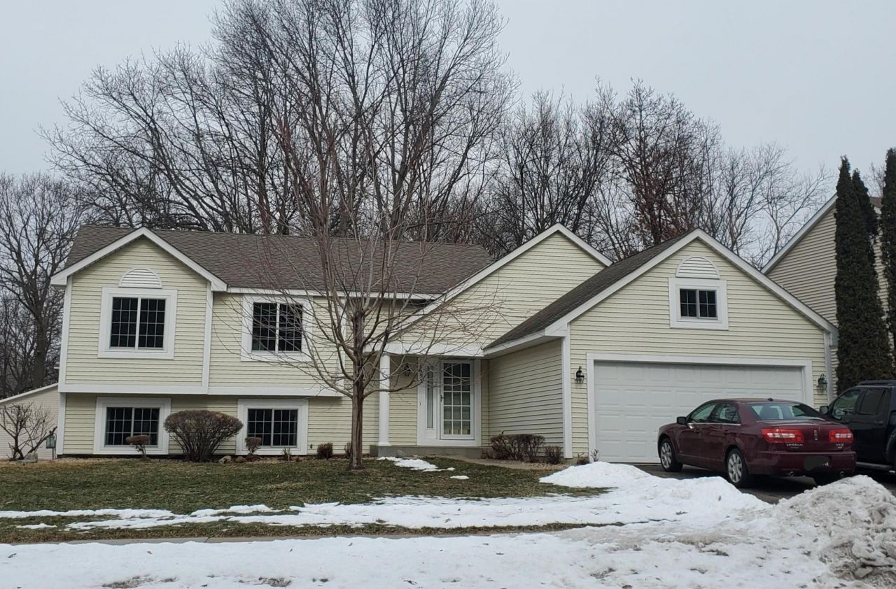 5938 Dufferin Drive , Savage, MN 55378 Main Photo