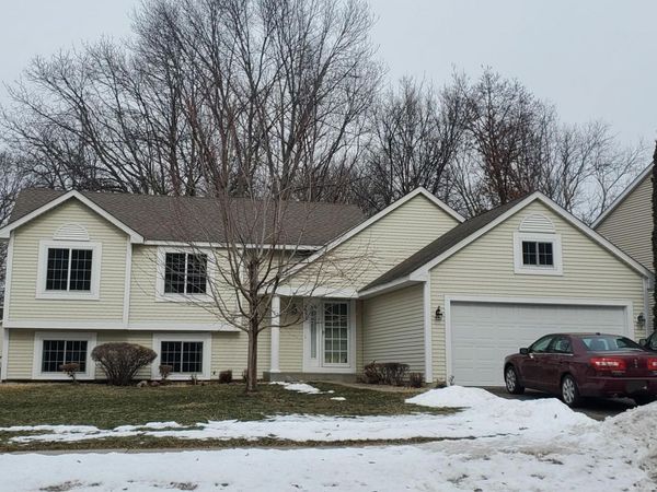 5938 Dufferin Drive , Savage, MN 55378