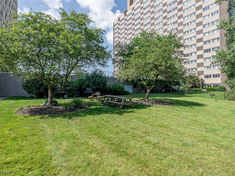 12520 Edgewater Drive , Unit 1609, Lakewood, OH 44107 Photo 31