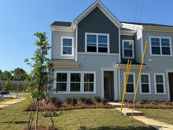 4636 Lakeview Road, Charlotte, NC 28216